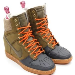 Nike Dunk Sky Hi Women’s H2O Repel Boots RARE!